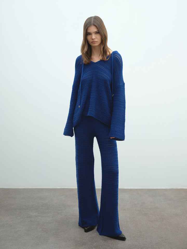 Maglia AKEP scollo "V" con cappuccio