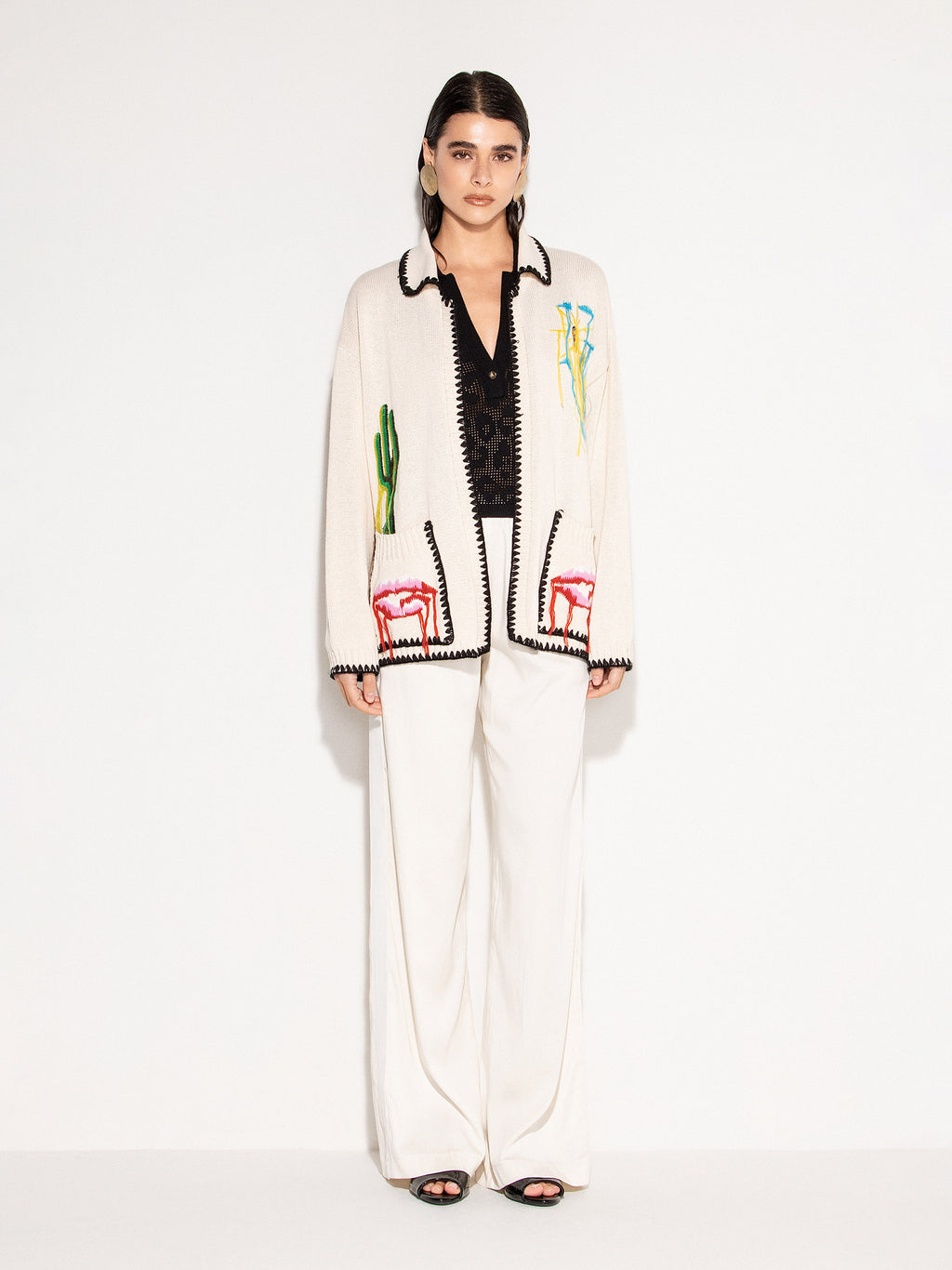 Cardigan AKEP con patch e bordi a contrasto