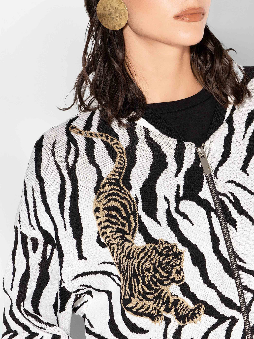 Giacca AKEP con motivo tigrato