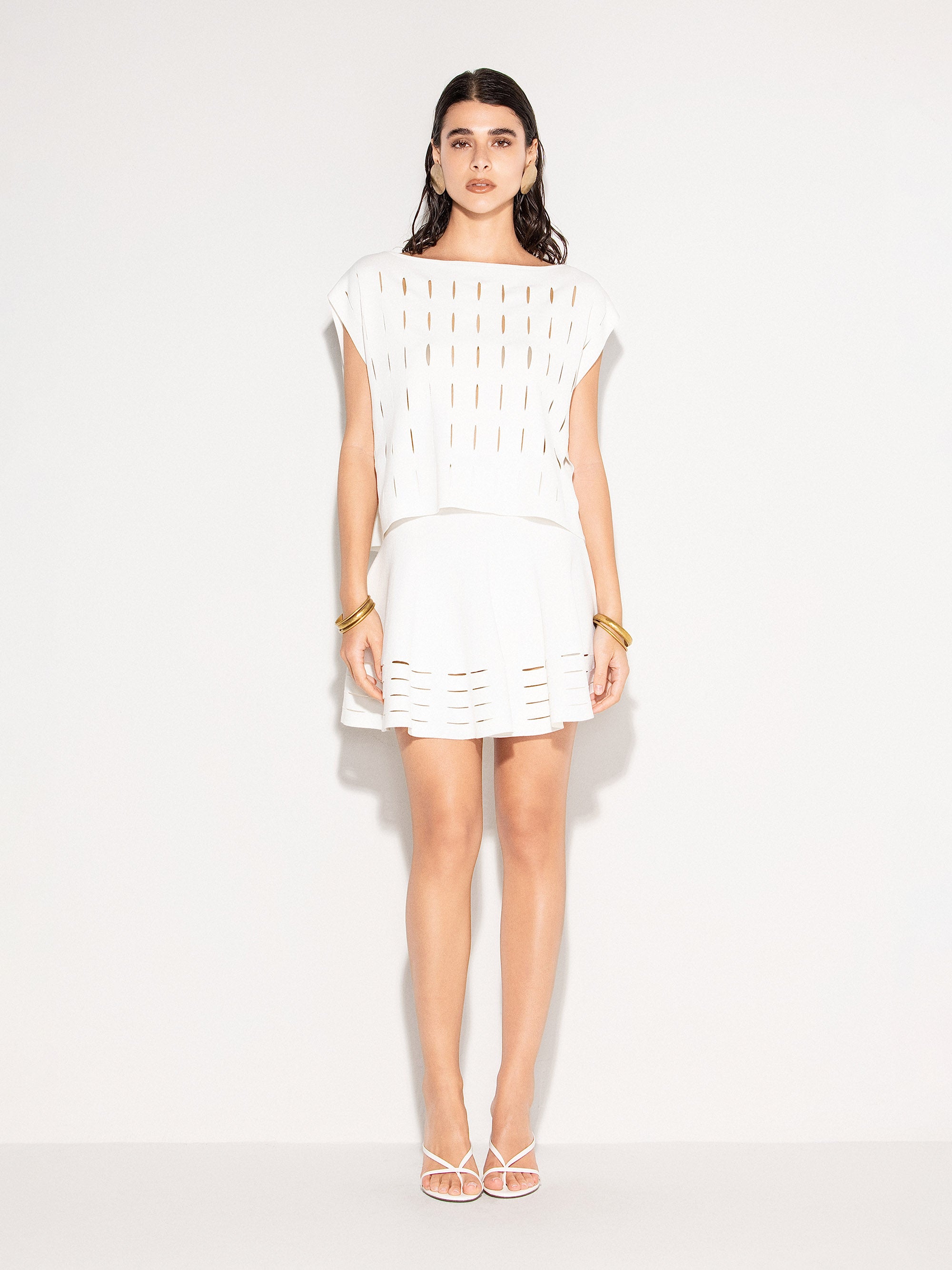 Gonna corta AKEP con balze