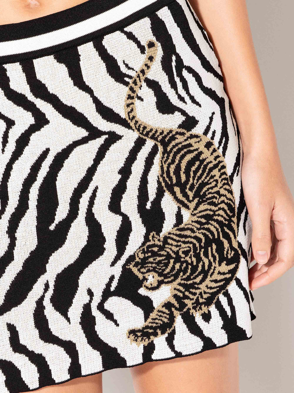 Gonna corta AKEP con stampa tigrata