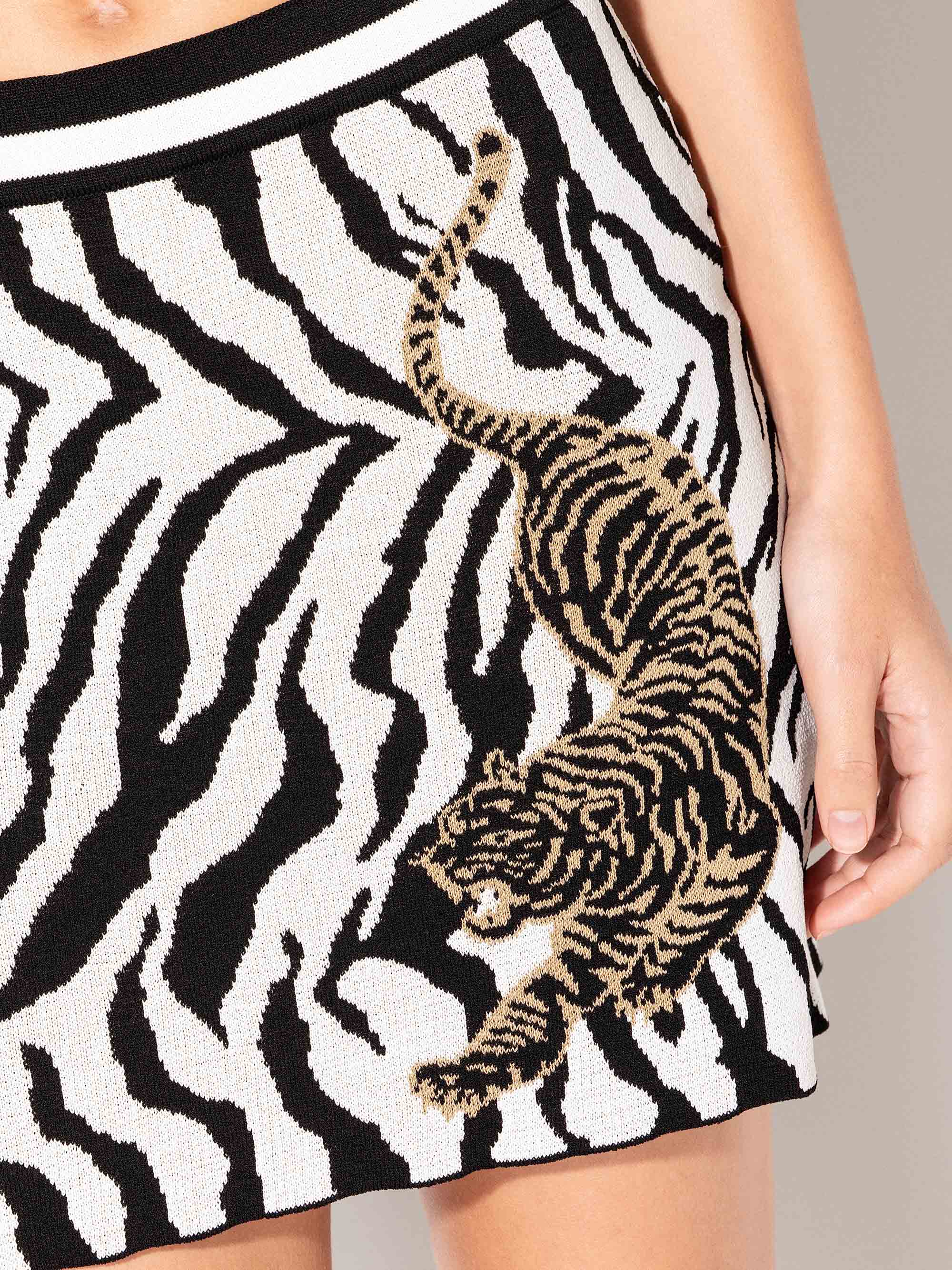 Gonna corta AKEP con stampa tigrata