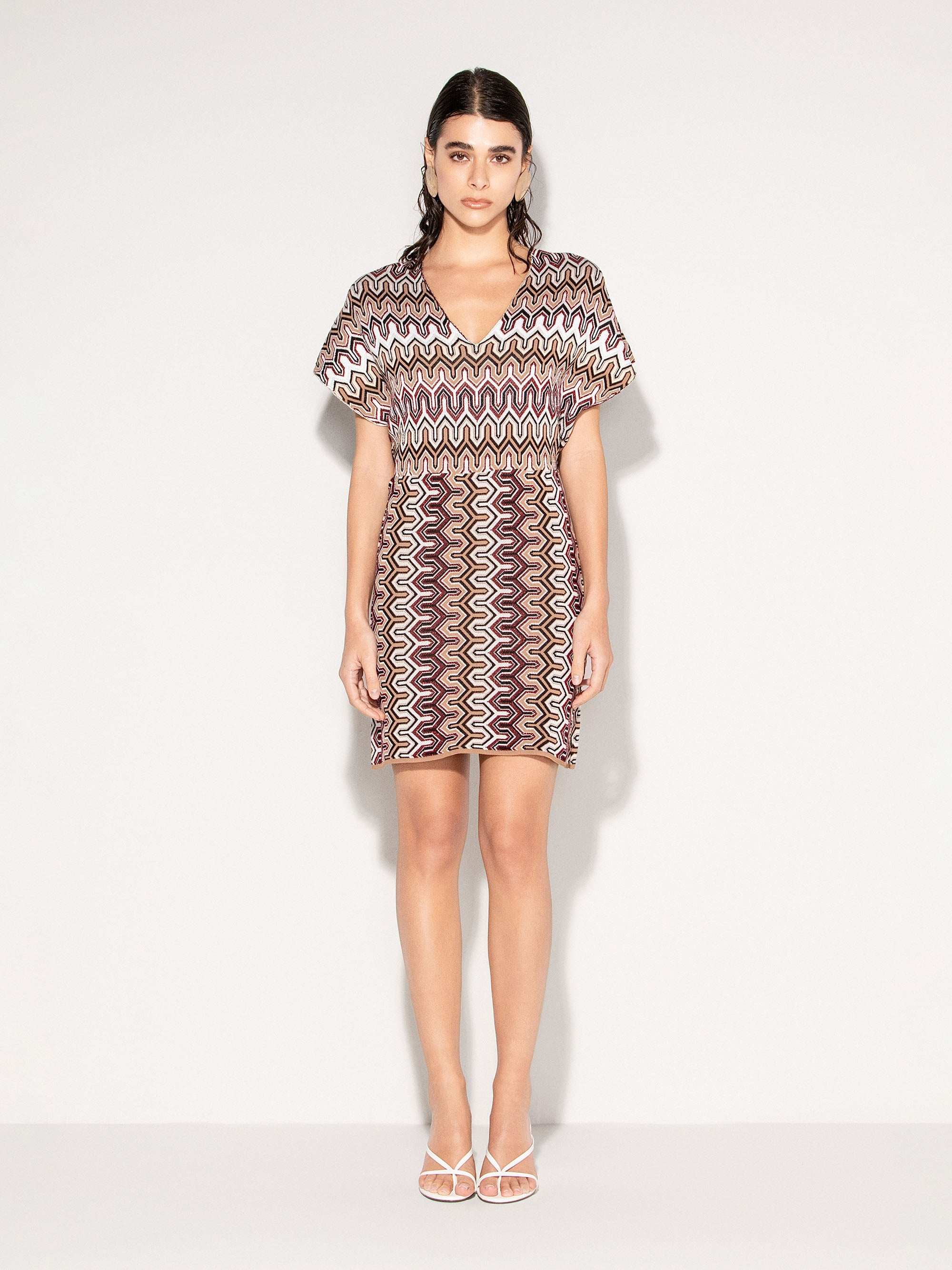 Abito corto AKEP con motivo geometrico