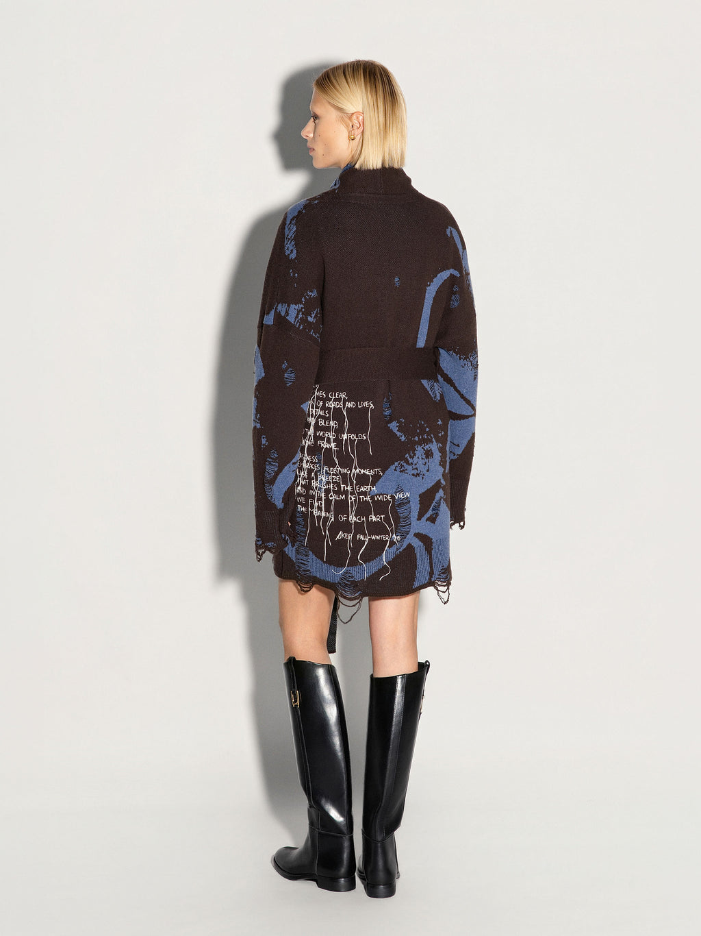 Cappotto AKEP corto ricamato