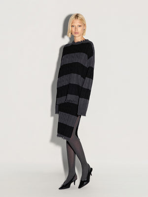 DARK STRIPE
