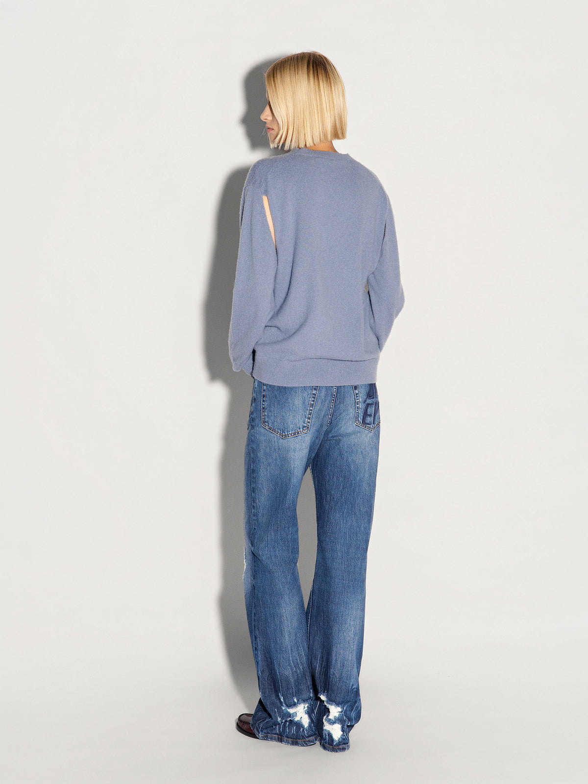 Pullover girocollo AKEP ricamato in cashmere