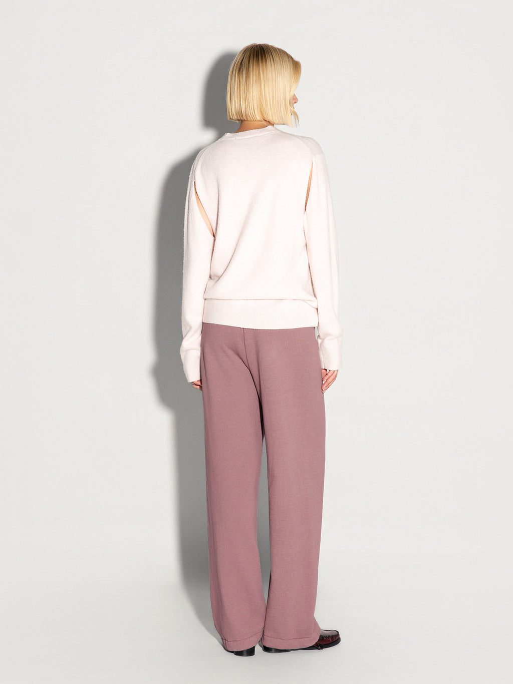 Pullover girocollo AKEP ricamato in cashmere