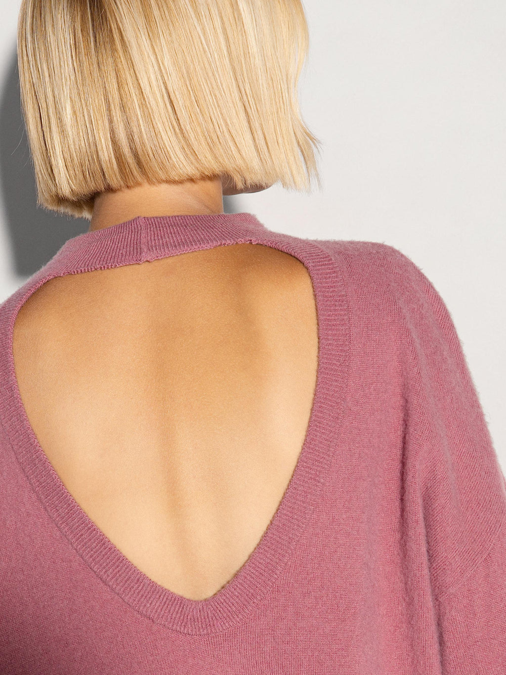 Pullover AKEP schiena scoperta ricamato