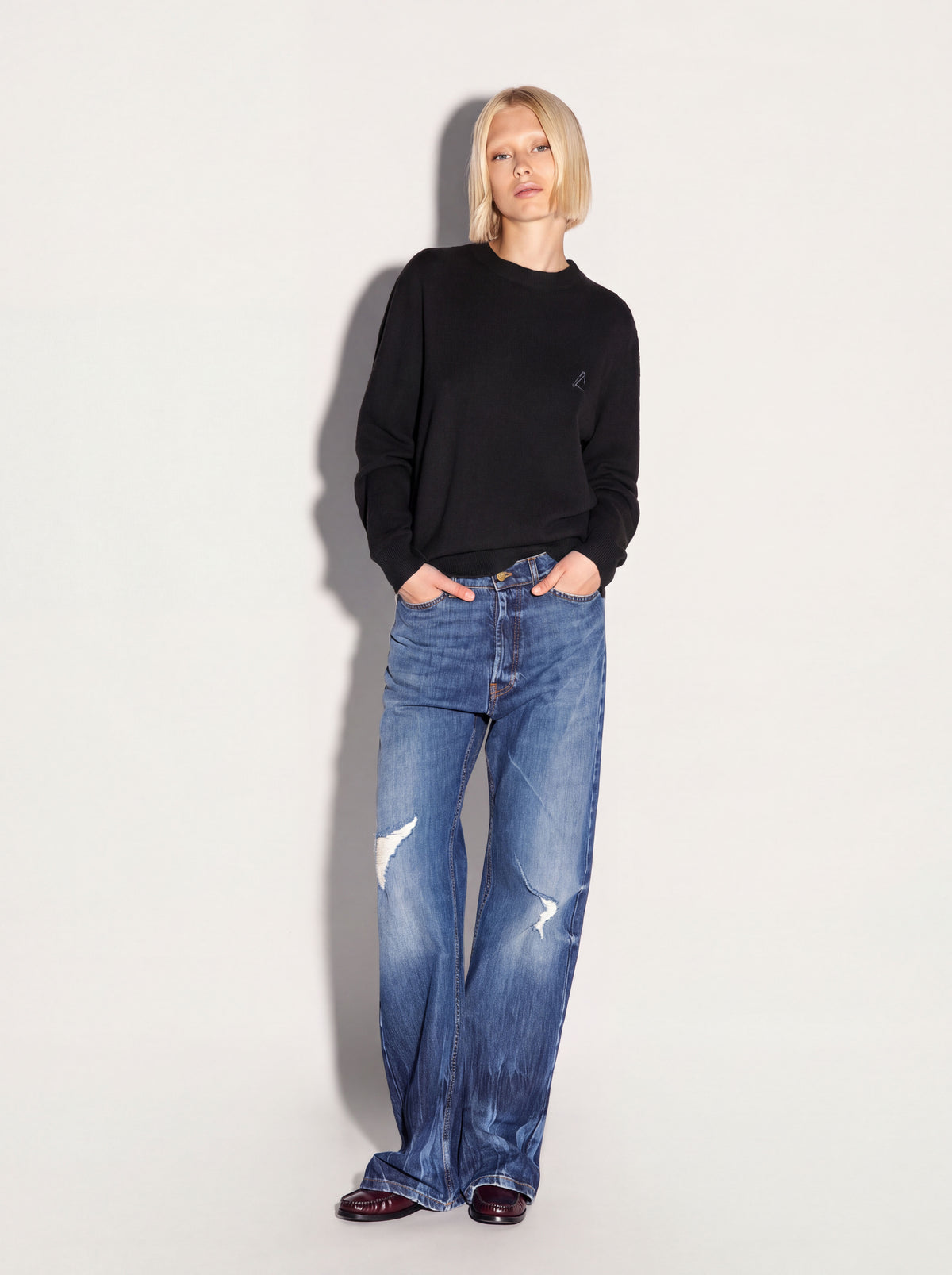 Pullover girocollo AKEP ricamato in cashmere