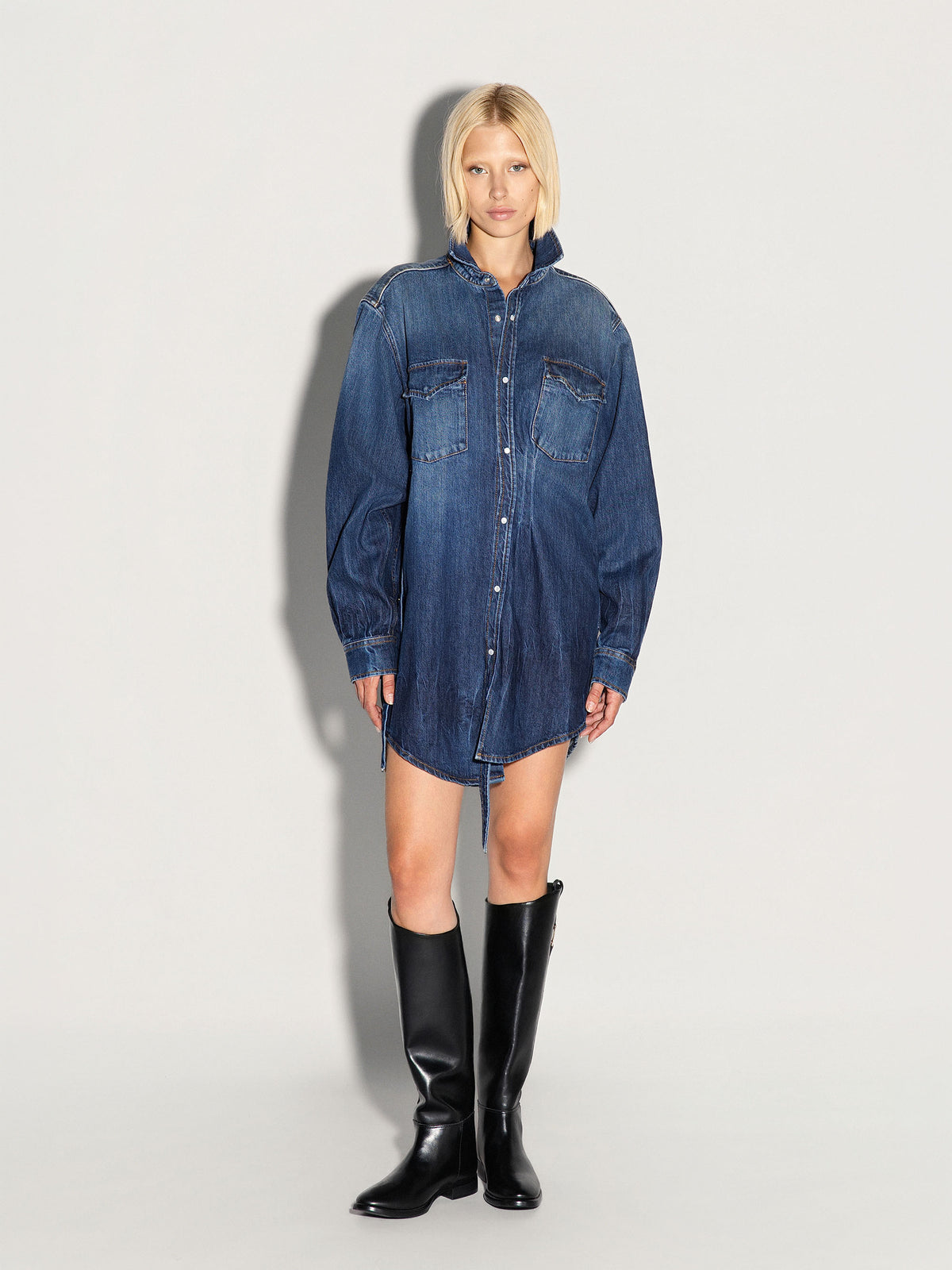 Abito camicia AKEP in denim con cintura
