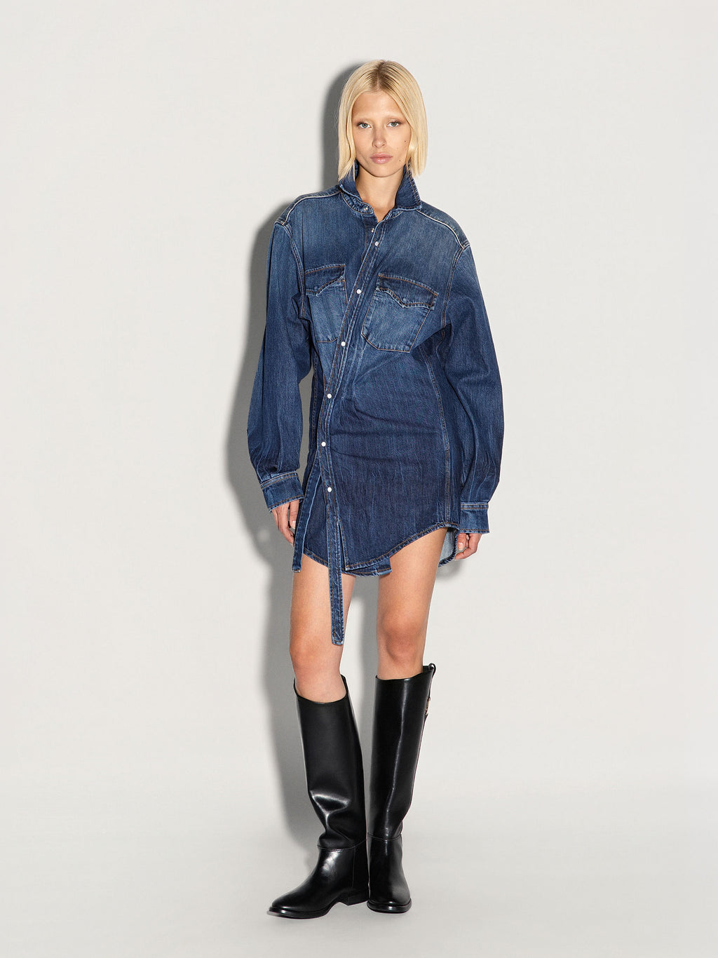 Abito camicia AKEP in denim con cintura