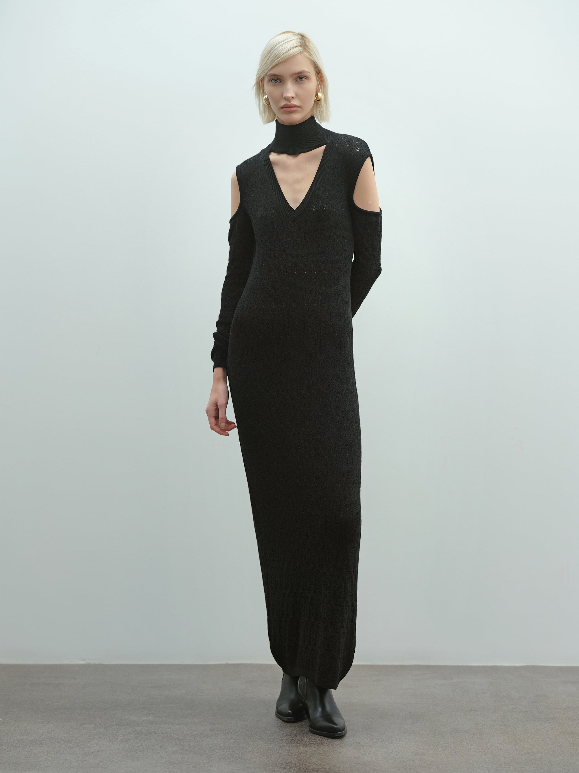 Abito lungo AKEP dolcevita in maglia punto pizzo