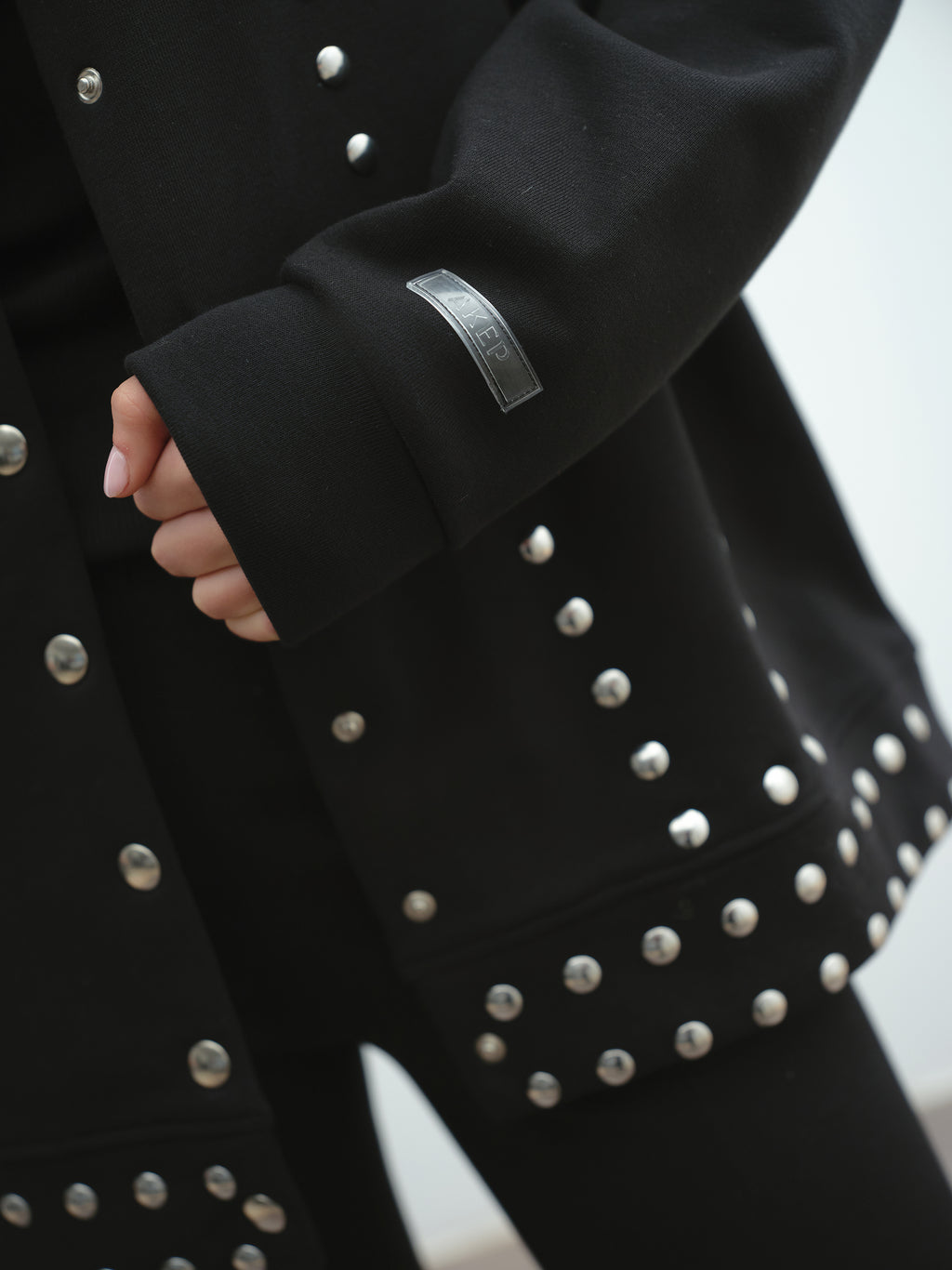 Bomber AKEP in felpa con borchie