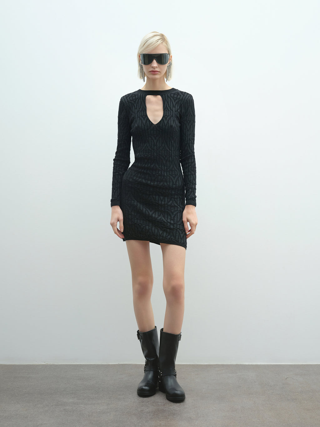 Abito corto AKEP in costina con scollo oblò