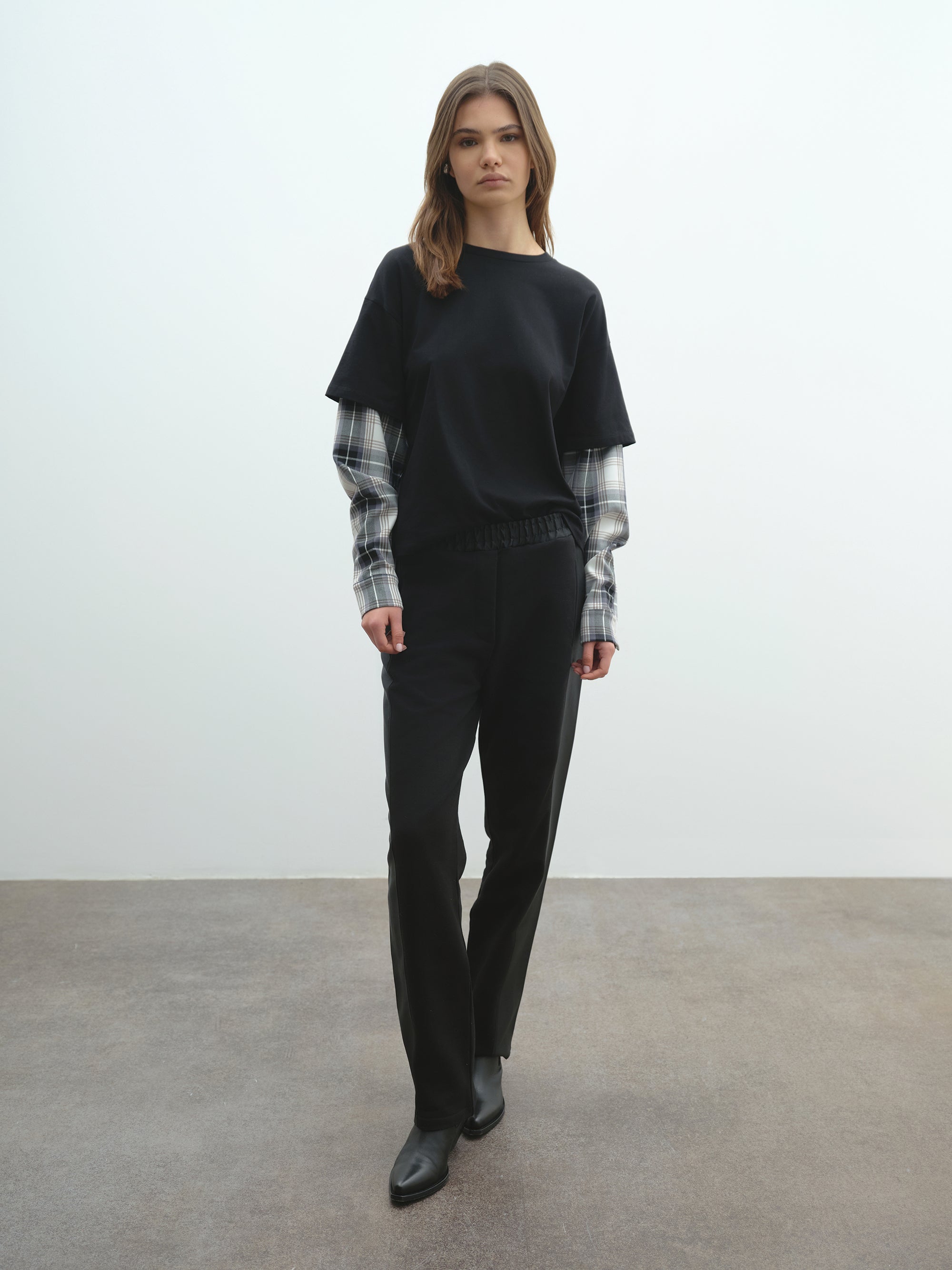 Pantalone AKEP in felpa con banda laterale