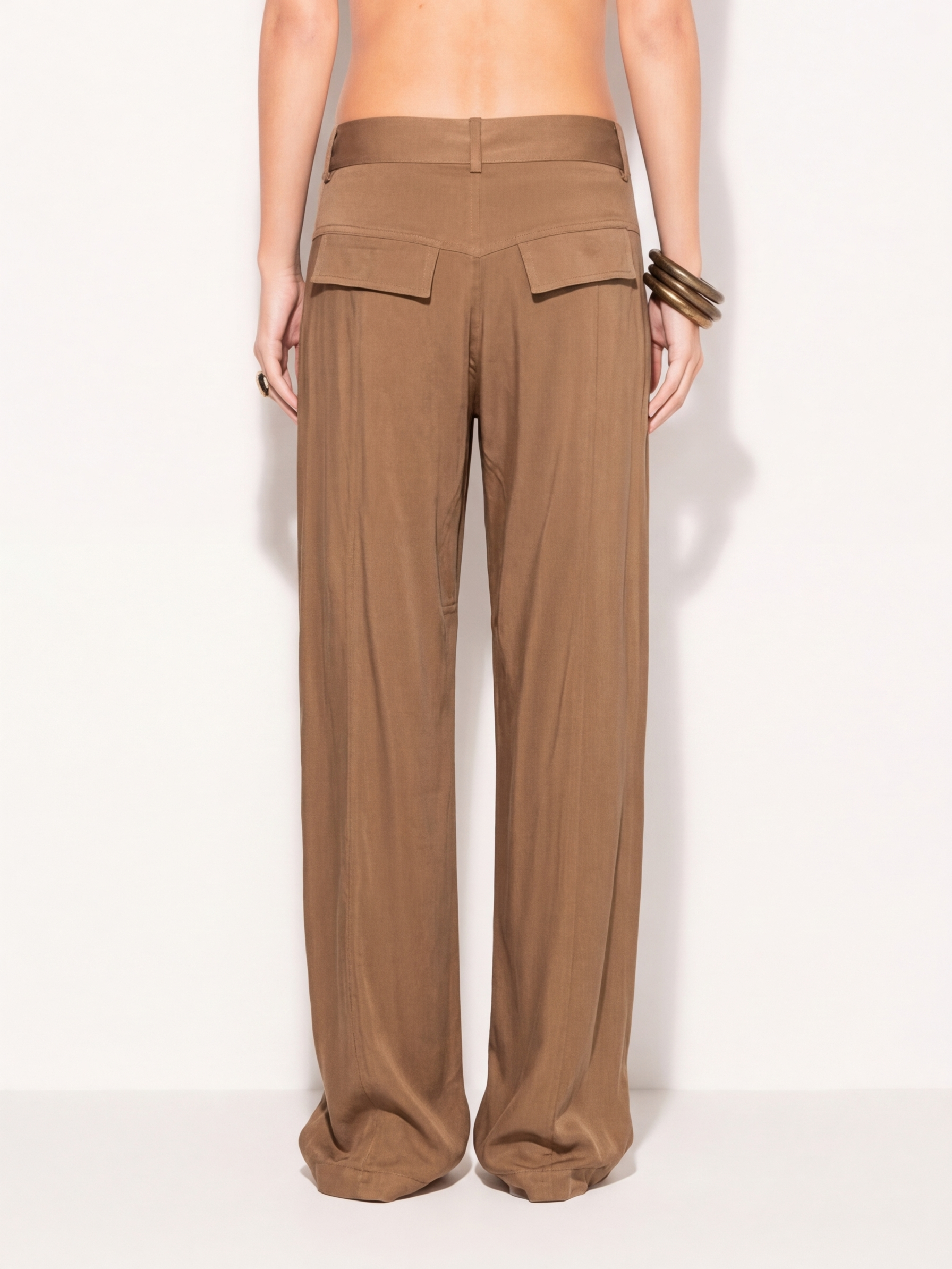 Pantaloni AKEP a gamba ampia tinta unita