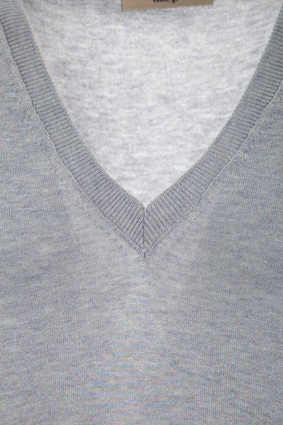 Maglia tinta unita con scollo a V e vestibilità over