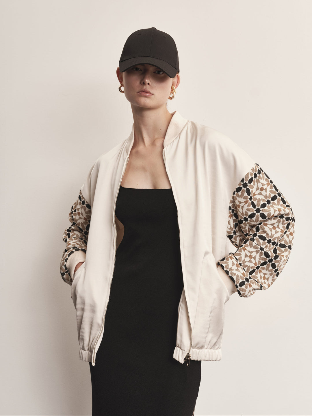 Bomber AKEP con maniche in jacquard